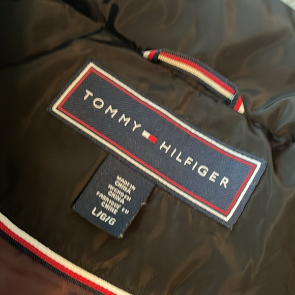 Tommy Hilfiger down vest - Picture 8 of 8
